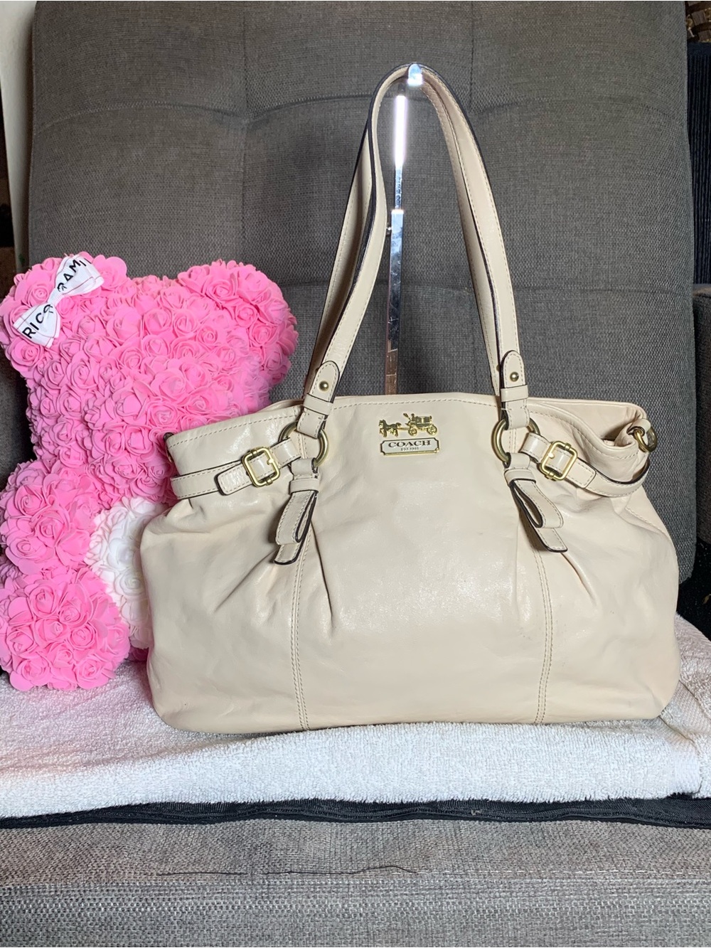 GUC Coach Madison Kara Carryall Bag